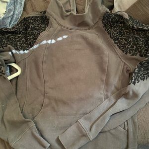 Lulu lemon sweatshirt